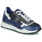 Lage Sneakers Bullboxer AEX003E5LACTWB