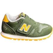 Sneakers New Balance 373