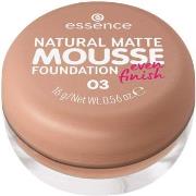 Foundations en Concealers Essence Natural Matte Mousse Foundation