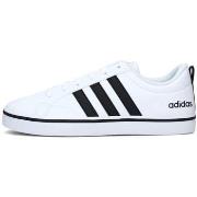 Lage Sneakers adidas HP6010