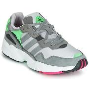 Lage Sneakers adidas YUNG 96