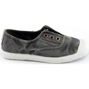 Lage Sneakers Cienta CIE-CCC-70777-23-1