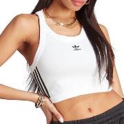 T-shirt adidas -