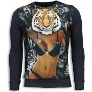 Sweater Local Fanatic Tiger Chick