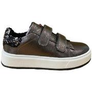 Sneakers Asso AG 15000 Plata
