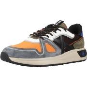 Lage Sneakers Munich FUTTURA 01