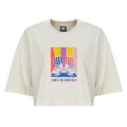 T-shirt Korte Mouw New Balance ATHLETICS GRADIENT SHOES T-SHIRT