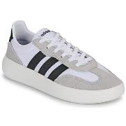 Lage Sneakers adidas BARREDA DECODE J
