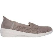 Nette Schoenen Skechers Arya