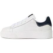 Lage Sneakers NeroGiardini Perseo Indo Incanto 225 Tr Delia Kiabi Bian...