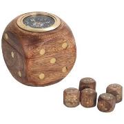 Manden en dozen Signes Grimalt Dobbelstenen Doos Met Kompas