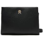 Handtas Tommy Hilfiger -