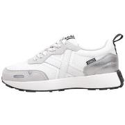 Lage Sneakers Munich XEMINE WMN 102