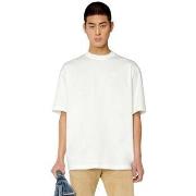 T-shirt Diesel A11302-0HGAM T-BOGGY-MEGOVAL-D-141