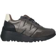 Lage Sneakers Wonders Track