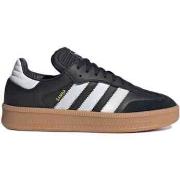 Lage Sneakers adidas IE1379