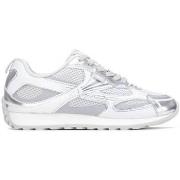 Lage Sneakers Xti 14500304