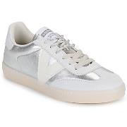 Lage Sneakers Victoria BERLIN METAL