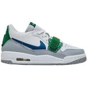 Lage Sneakers Nike Jordan Legacy 312 Low White Pine Industrial Blue (G...
