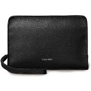 Handtas Calvin Klein Jeans Foil Emboss Pouch W/ Handle