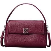 Handtas Calvin Klein Jeans Emblem Hw Pebble Shoulder Bag 25