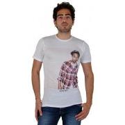 T-shirt Eleven Paris Kanye West TS