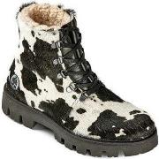 Boots Isba YETI Black/White