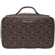 Vanity Calvin Klein Jeans Trousse de toilette Ref 55245 Marron 17*10*8