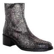 Boots Qoo Tum PETULA