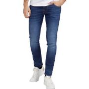 Jeans Guess classic logo triangle