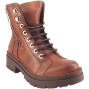 Boots Chacal 6083 F