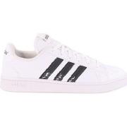 Baskets basses adidas Grand Court Beyond