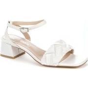 Sandales Betsy white elegant open sandals