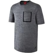 T-shirt Nike Sportswear Tech Knit