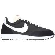 Baskets basses Nike AIR TAILWIND 79