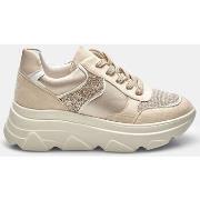 Baskets Bata Sneakers pour femme avec semelle