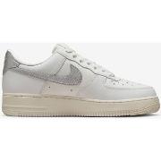 Chaussures Nike Air Force 1 '07 Essential Trnd w / Blanc
