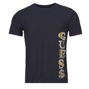 T-shirt Guess SS CN VERTICAL GUESS TEE