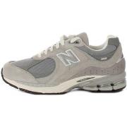 Baskets basses New Balance M2002RXJ