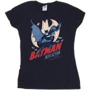 T-shirt Dc Comics Into Action