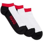 Chaussettes BOSS LOT DE TROIS PAIRES DE CHAUSSETTES BASSES NOIRES ET B...