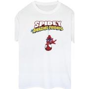 T-shirt Marvel Hanging Upside Down