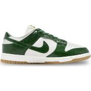 Baskets Nike Wmns Dunk Low "Gorge Green"