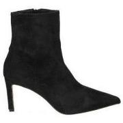 Bottines Corina M2870