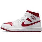 Baskets Nike Air Jordan 1 Mid Reverse Chicago