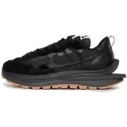 Baskets Nike Vaporwaffle Sacai Black Gum