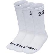 Chaussettes Nike U j essential crew 3pr - 144