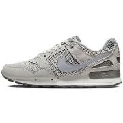 Baskets basses Nike PEGASUS 89