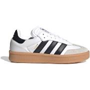 Baskets adidas -