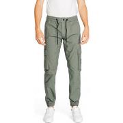 Pantalon Calvin Klein Jeans WASHED CARGO J30J325900